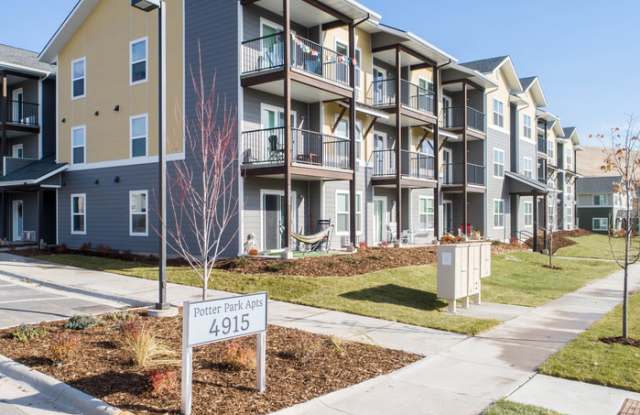 4915 Potter Park Loop