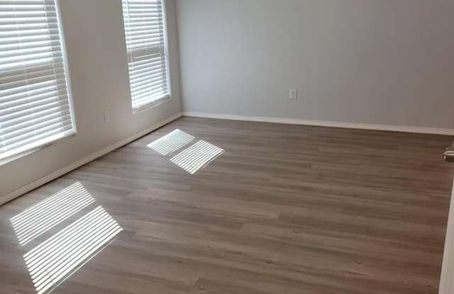 5524 Jarvis Street unit: B