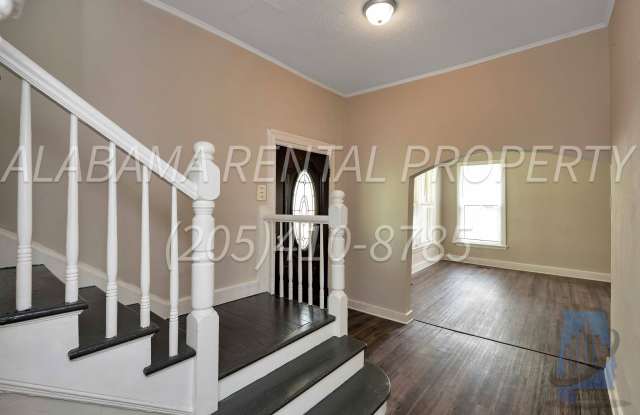 1122 10th Ave SE
