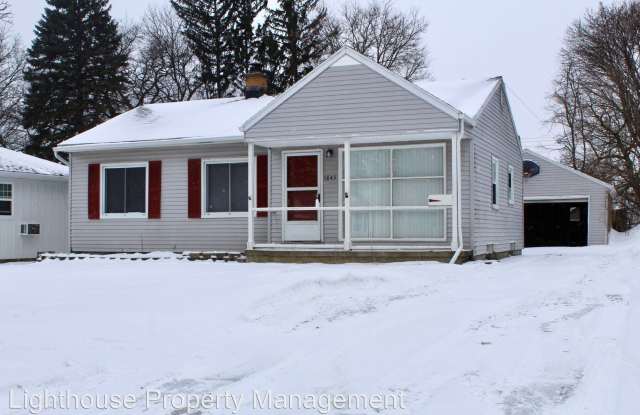 1845 Herrick Ave NE - 1845 Herrick Avenue Northeast, Grand Rapids, MI 49505