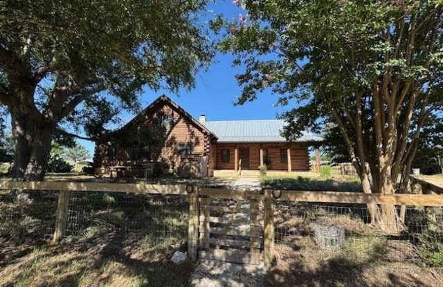 Photo of 387 -- Schmidtzinsky Rd