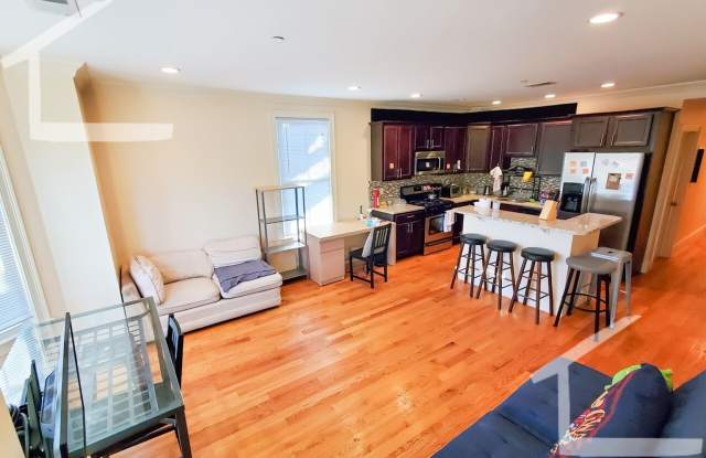 Charming 4 Bedroom-No Broker Fee