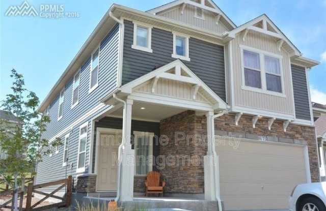 8075 Longleaf Lane