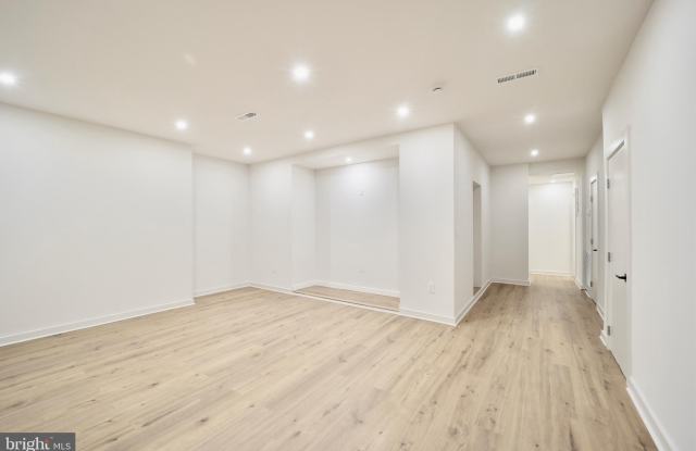 1329 CONNECTICUT Avenue NW unit: 200