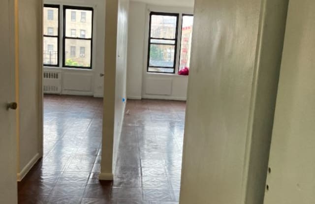 83-25 Vietor Ave - 83-25 Vietor Avenue, Queens, NY 11373