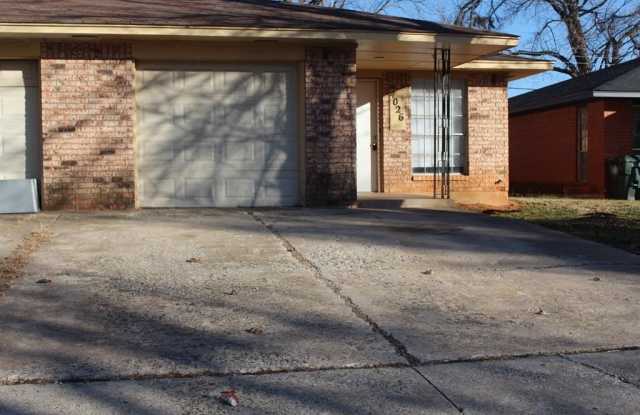 Photo of 4026 Parkwoods Lane