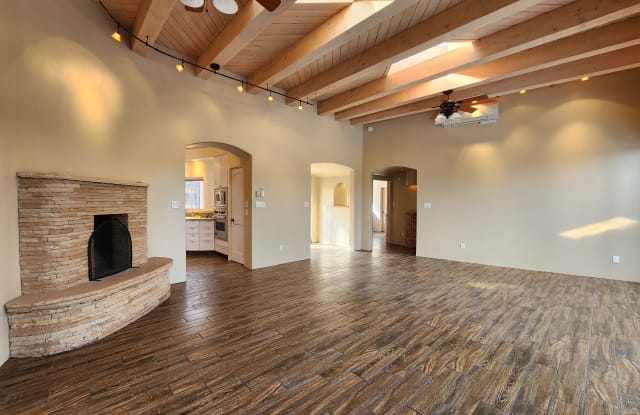 48 Sundance Dr - 48 Sundance Drive, Santa Fe County, NM 87506