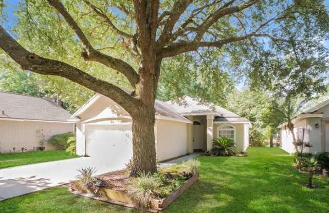 884 Putters Green Way North