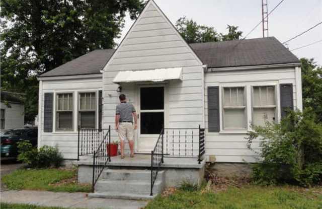 904 Cabell