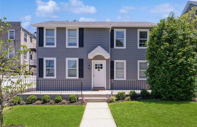 5 Carlton Avenue