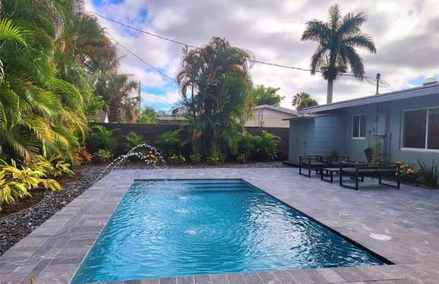 425 NE 28th St - 425 Northeast 28th Street, Wilton Manors, FL 33334