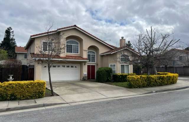 CAMPBELL - Executive 5 bedroom home in a desirable neighborhood - 1910 White Oaks Road, Campbell, CA 95008