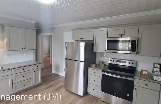 Beautiful Renovated Apartment for Rent - 429 Broadway, Chicopee, MA 01020
