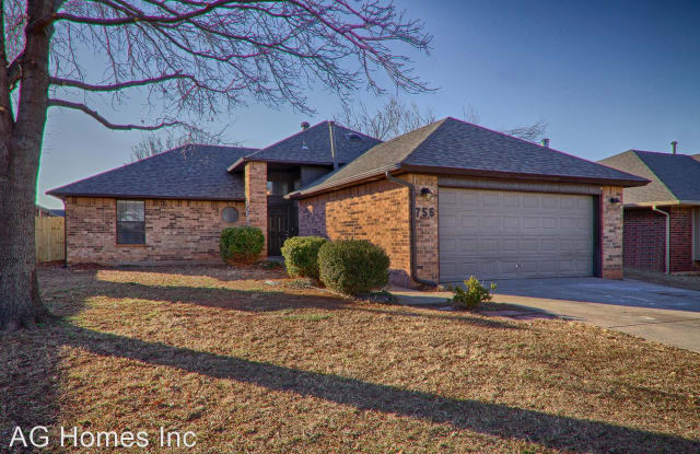 756 Okie Ridge Rd - 756 Okie Ridge Road, Yukon, OK 73099