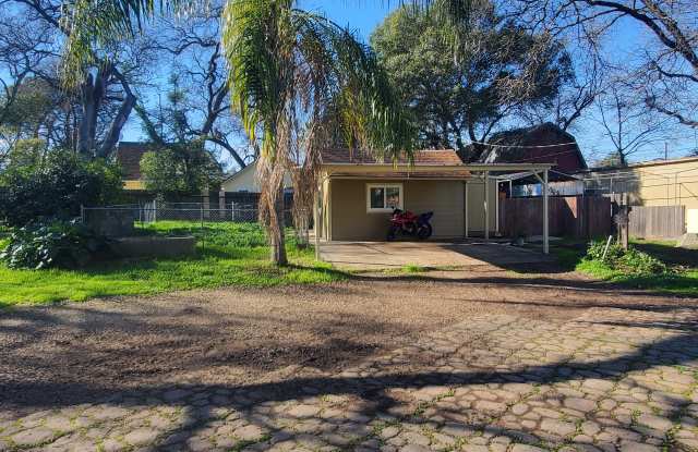 7260 Mariposa Avenue