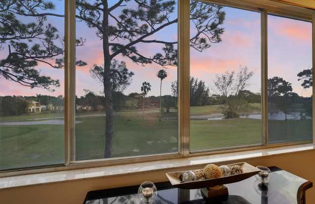 Photo of 6698 10th Avenue N