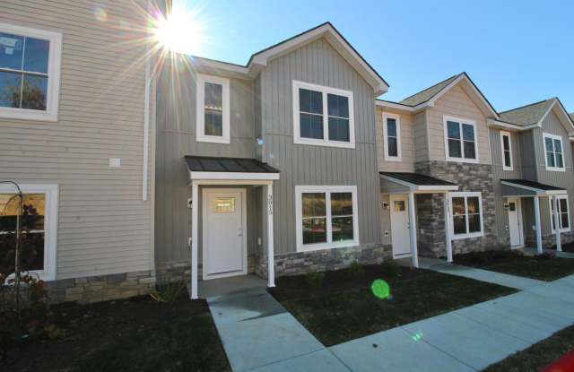 Newer construction! Three bedroom townhouse For Rent- 3015 Locust Grove.