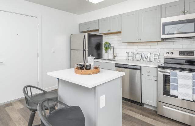 1042 Haskell Street Unit C21