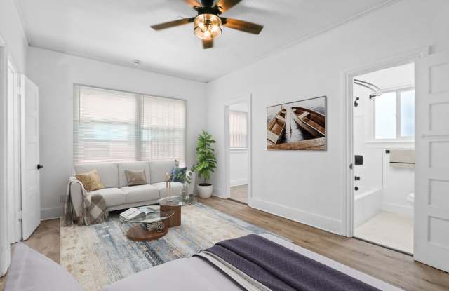 Photo of 1346 4th St