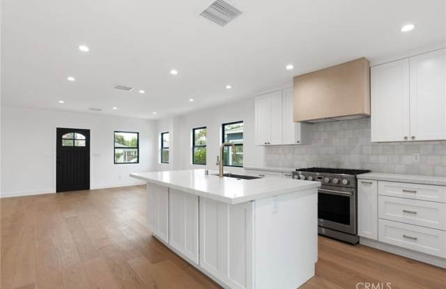 8334 Winsford Avenue