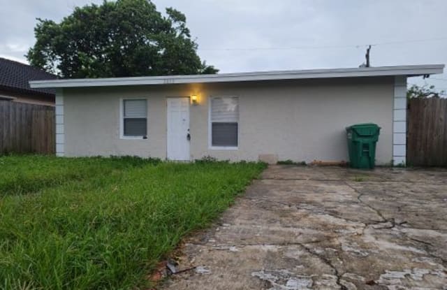 2850 Northwest 14th Street - 2850 Northwest 14th Street, Roosevelt Gardens, FL 33311