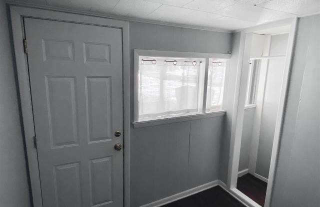 809 S Washington Street