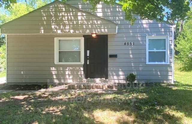 4551 Curundu Ave
