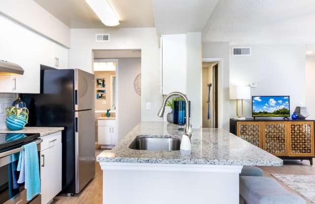 Vantage on Hillsborough Apartments