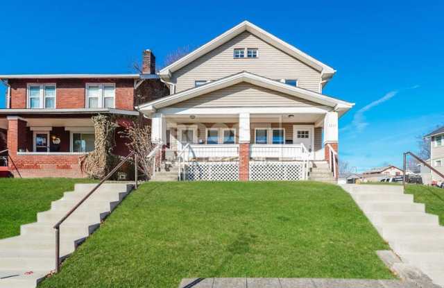 1239 S Champion Ave.