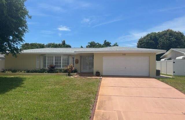 3900 Carnation Circle S