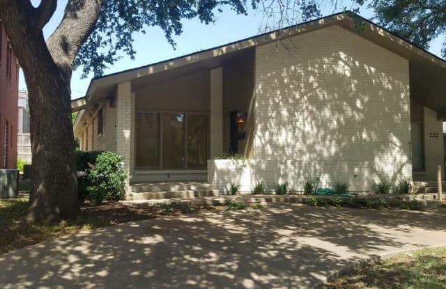 2734 McCart Avenue - 2734 McCart Ave, Fort Worth, TX 76110