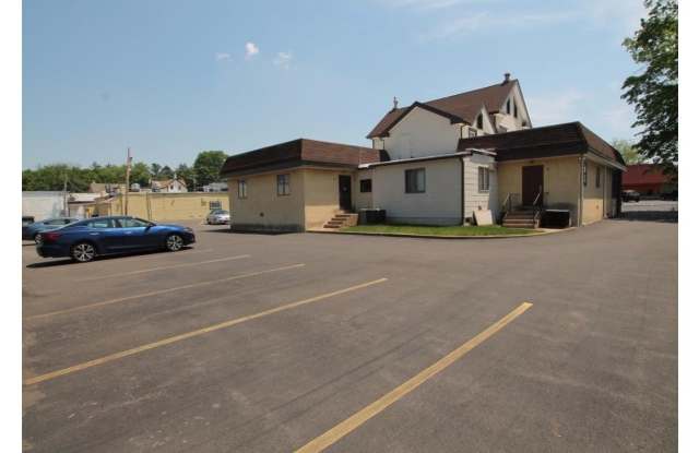 758 2ND STREET Pike unit: 3 Floor