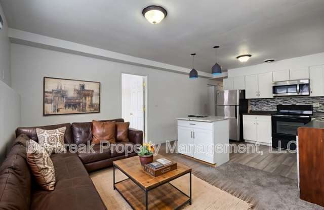 Photo of 1201 11 1/2 Street North - 2