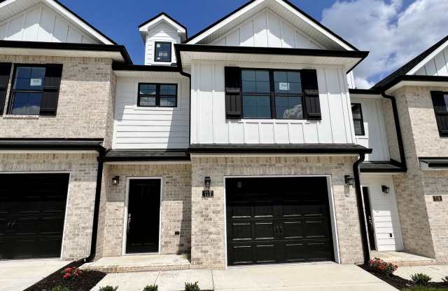 For Lease - 3 Bed, 2.5 Bath, 1515sqft Townhome, Lebanon, TN