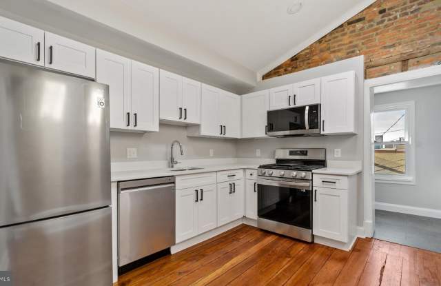 112 S WASHINGTON STREET