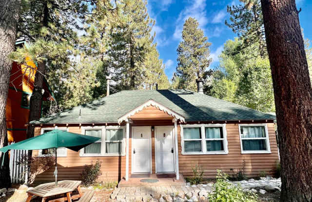 Seasons Away LLC - Timberhaven Lodge