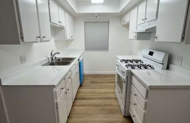 Photo of 529 E. Cedar Avenue