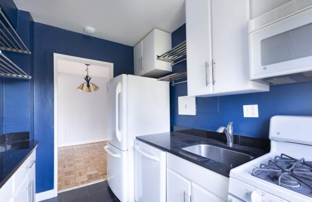 3901 Tunlaw Road NW#505