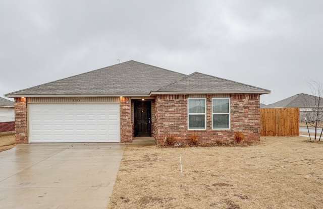 4 Bedrooms | Mustang | Corner Lot