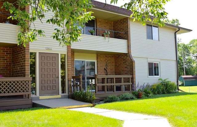 3603 St Andrews Ct - 3603 Saint Andrews Court, Racine, WI 53405