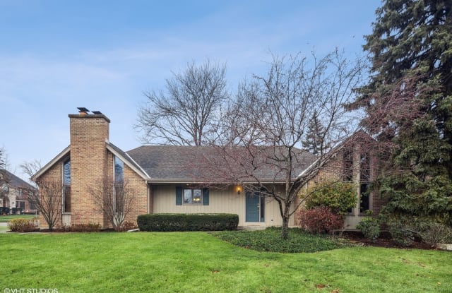 6520 S Elm Street - 6520 South Elm Street, Burr Ridge, IL 60527