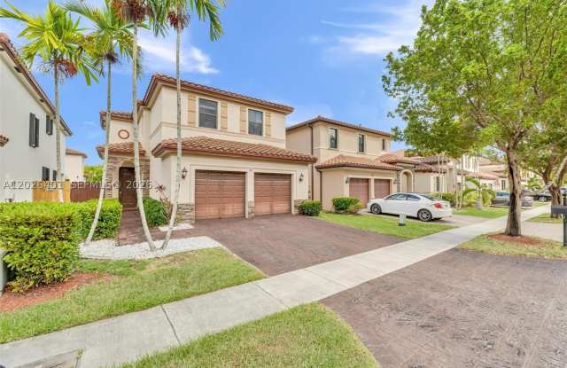 581 SE 34th Ter