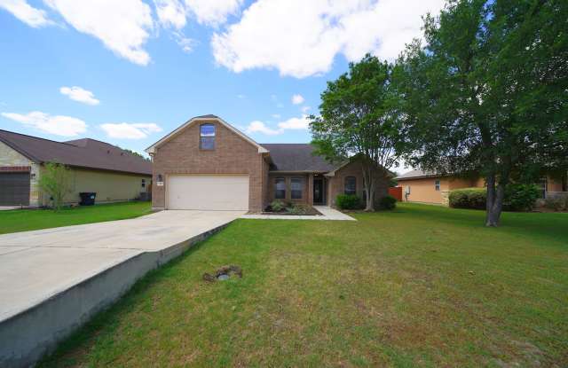 Move-In Ready Property Now Available in Selma, TX! - Realtor Commission: $600