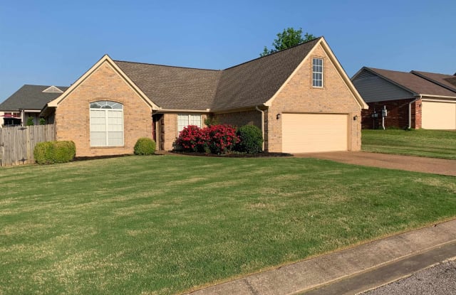 100 WINDING CREEK - 100 Winding Creek Drive, Oakland, TN 38060