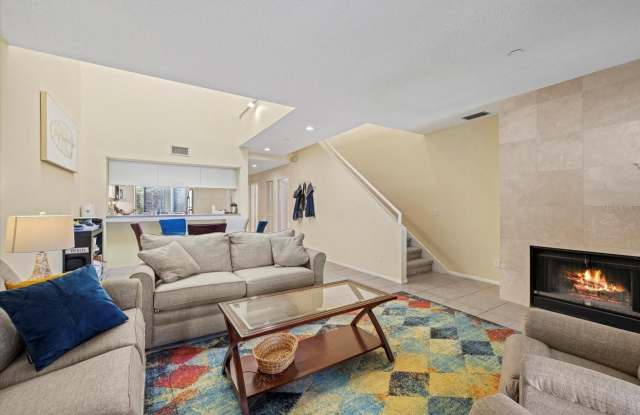 2012 HARBOURSIDE DRIVE