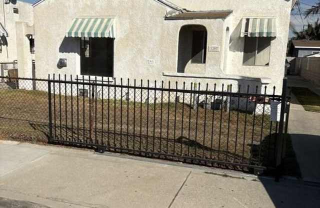 Photo of 1207 E 76th St