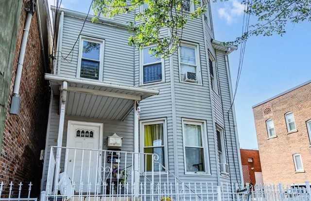 44 Garfield Avenue