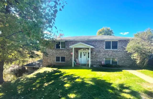 Photo of 120 Luanne Dr.