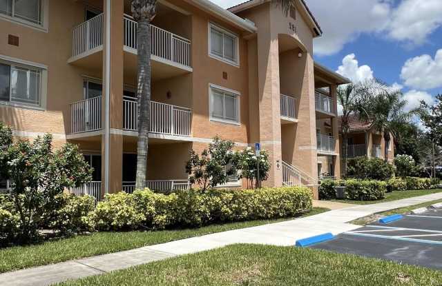 281 SW Palm Drive