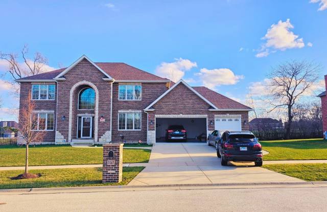 235 Hale Lane - 235 Hale Lane, Roselle, IL 60172